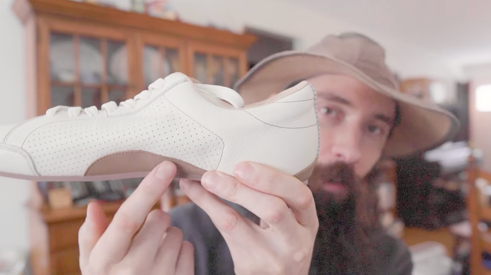 LONO NOMAD / first look at the new barefoot sneaker