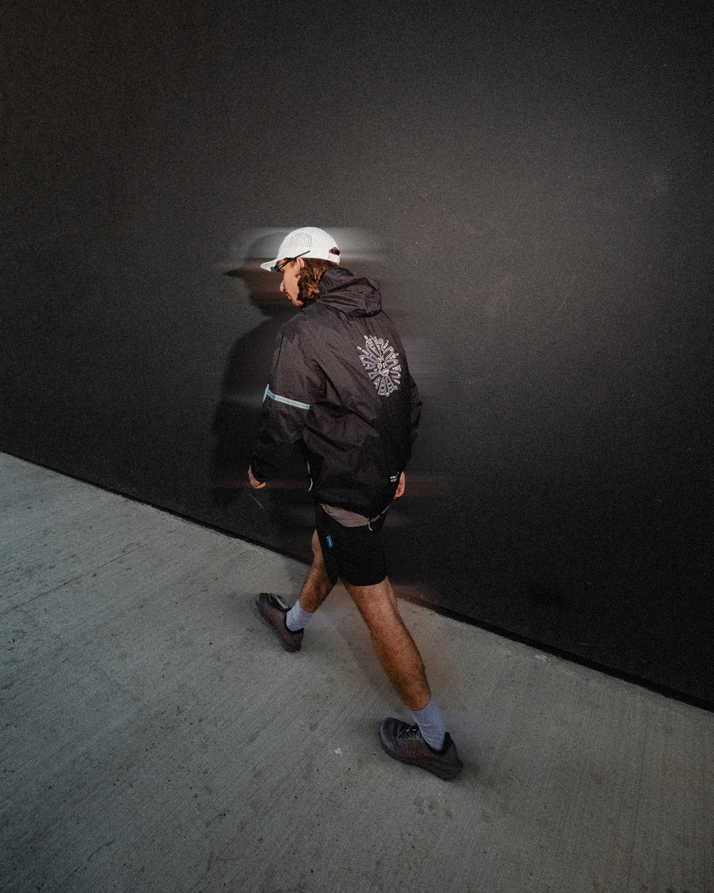 LONO VERVE photographed in motion by Louis Dreyer